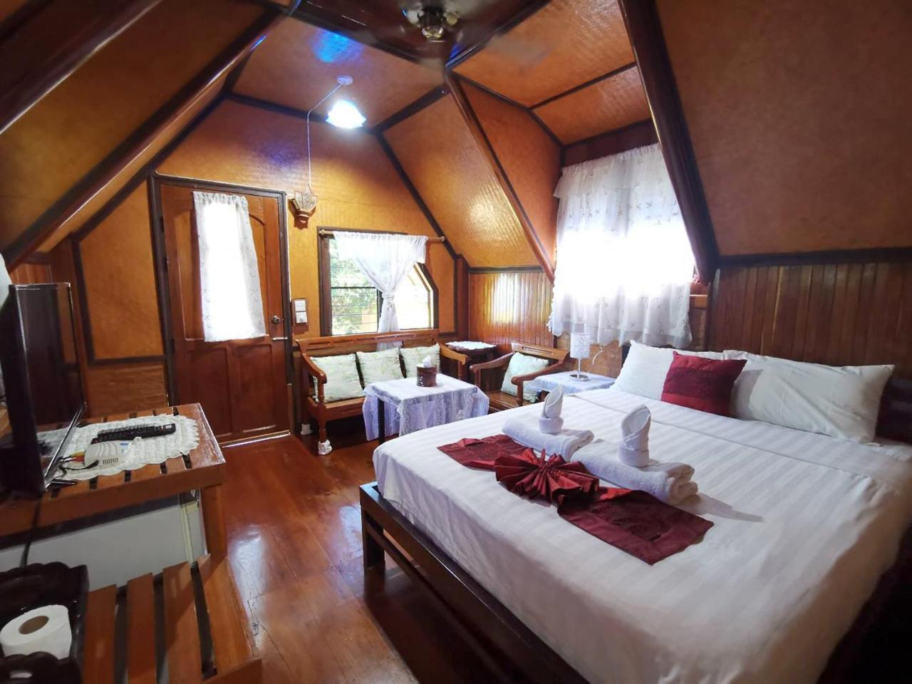 Ban Phumon Talang Resort Ban Mon Talaeng Exteriör bild